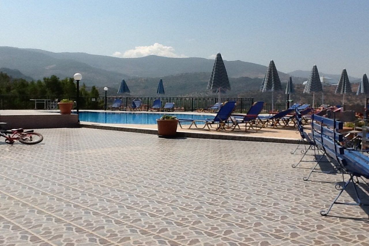 Aparthotel Anaxos Hill Extérieur photo